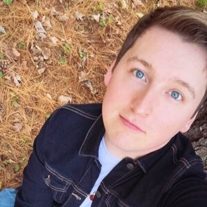 Meet your Posher, Clint